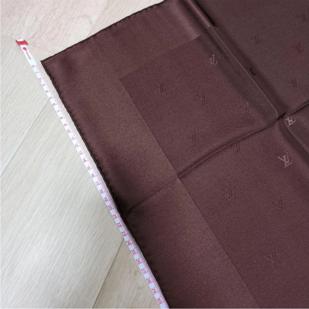 Louis Vuitton Chocolate Monogram Scarf - Picture 6 of 13